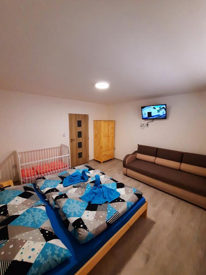 Apartman Sen Petrov Exteriör bild
